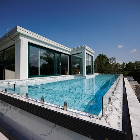 White&Blue Apartman Шіофок Екстер'єр фото