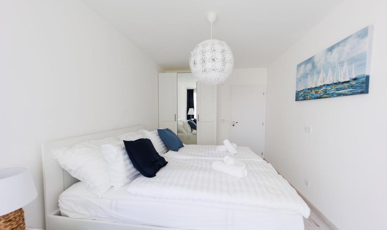 White&Blue Apartman Шіофок Екстер'єр фото